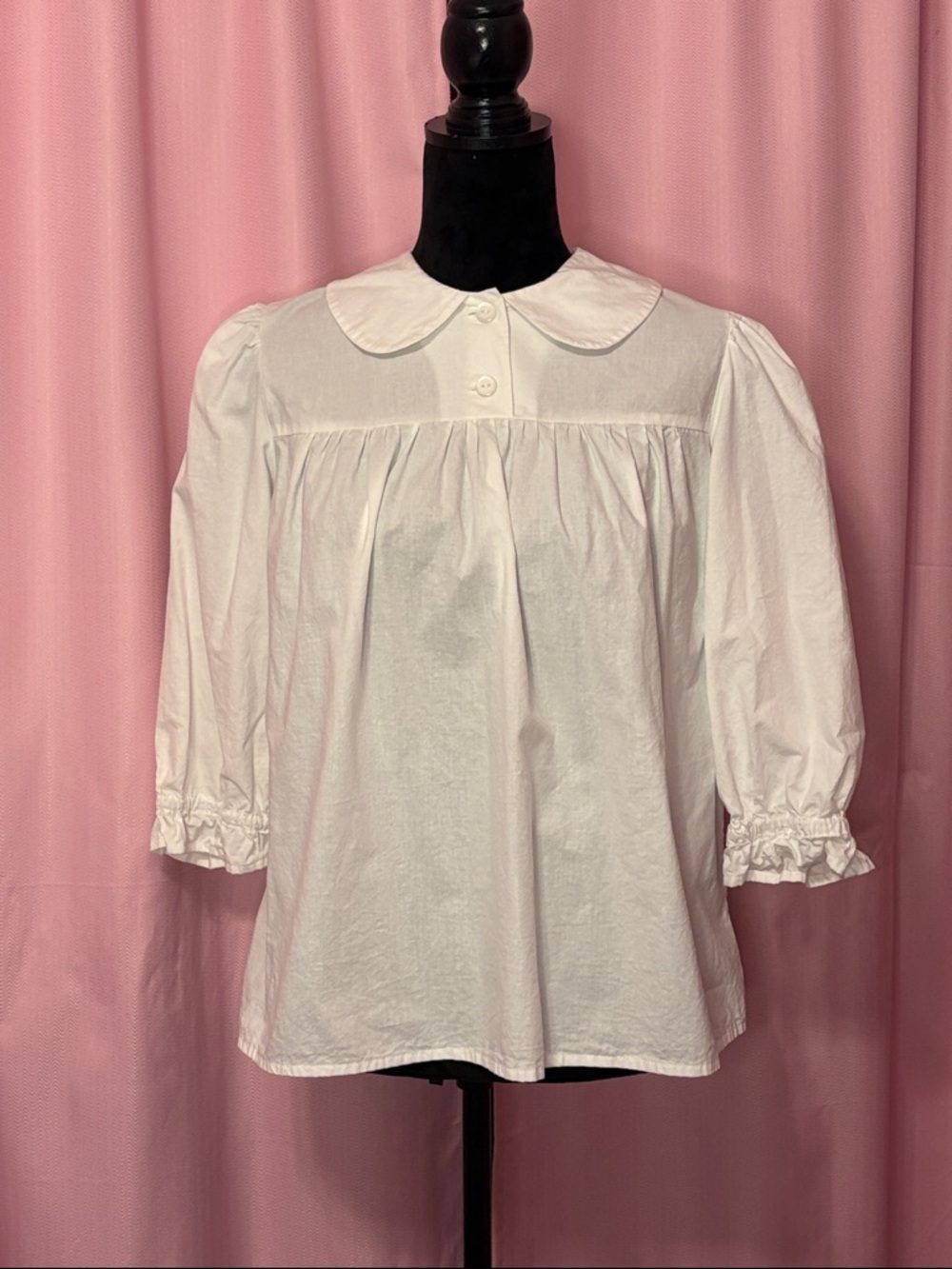 BNWOT Classic Peter Pan Collar Blouse